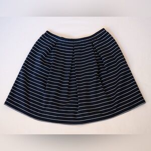 MAX STUDIO NAUTICAL SKIRT SIZE SMALL - Women’s skirt with pockets